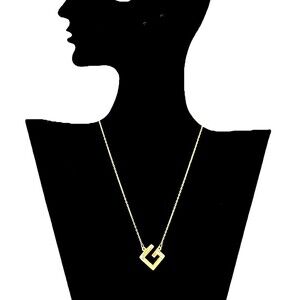 Vintage Givenchy G Logo Rhinestone Gold Tone Heart Pendant Necklace Elegant